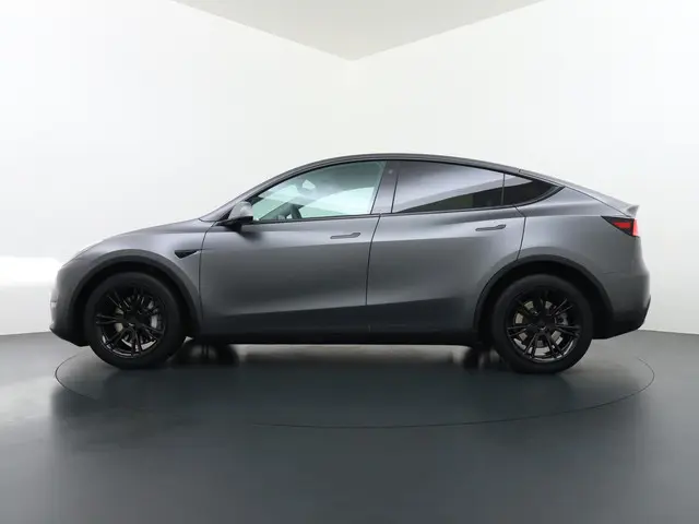 Tesla Model Y Long Range AWD 75 kWh 2021 Elektrisch 4