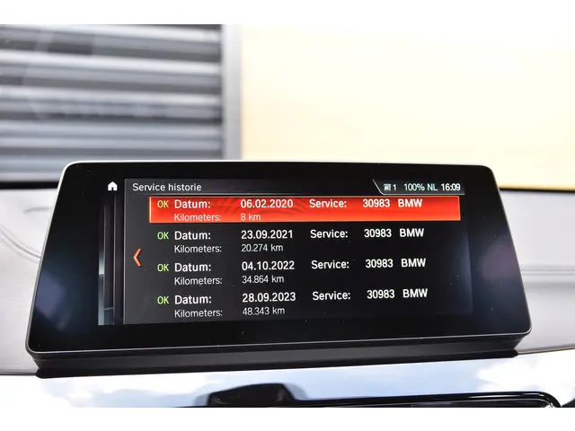 BMW X1 sDrive20i VDL Nedcar Edition 2020 Benzine 19