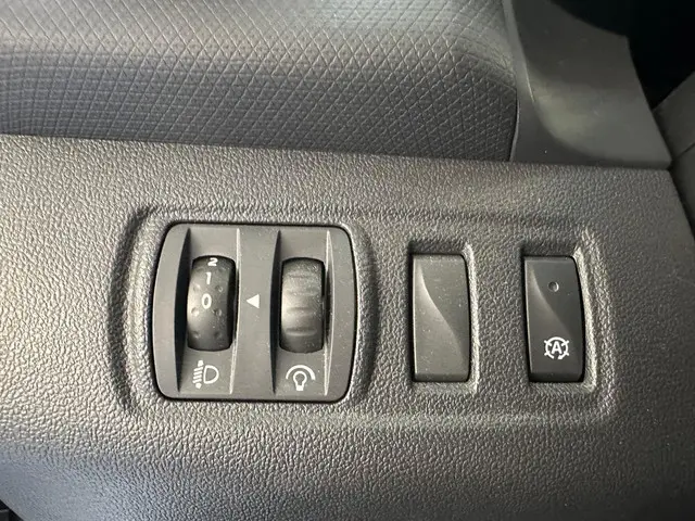 Renault Clio 0.9 TCe Limited 2019 CarPlay 2019 Benzine 18