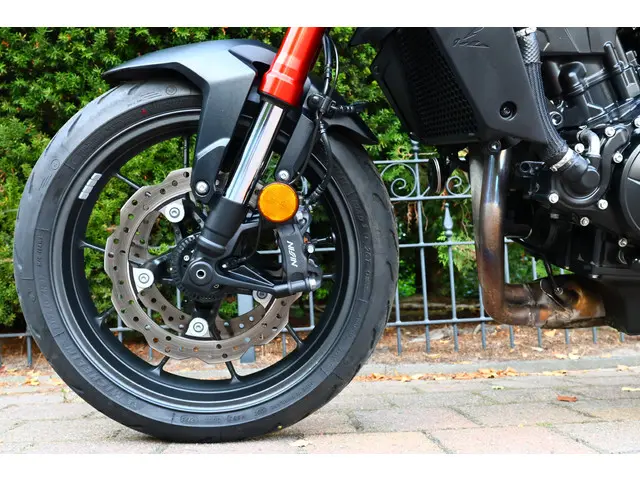 Honda CB 750 HORNET | CB 750 ABS 2024 Benzine 22