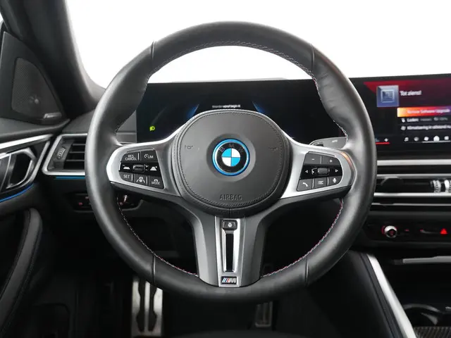 BMW i4 M50 High Executive 84 kWh 2024 Elektrisch 2