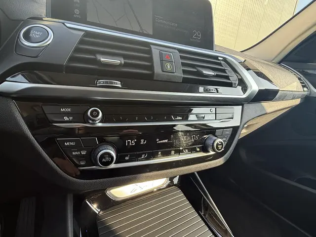 BMW X3 xDrive30e High Executive 2021 Hybride Benzine 29