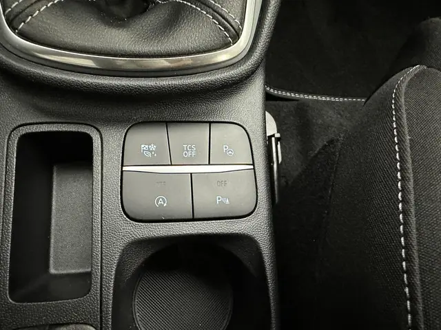 Ford Fiesta 1.0 EcoBoost Hybrid Titanium 2023 Benzine 29