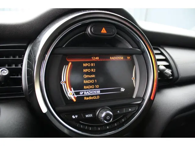 MINI One Mini 1.2 Chili Business 2015 Benzine 21