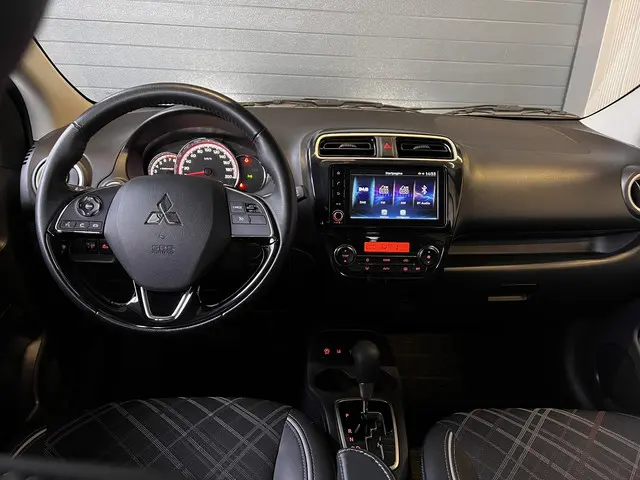 Mitsubishi Space Star 1.2 Instyle 2023 Benzine 9