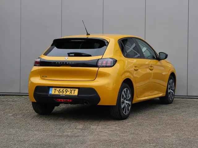 Peugeot 208 1.2 PureTech Active Pack 2023 Benzine 6
