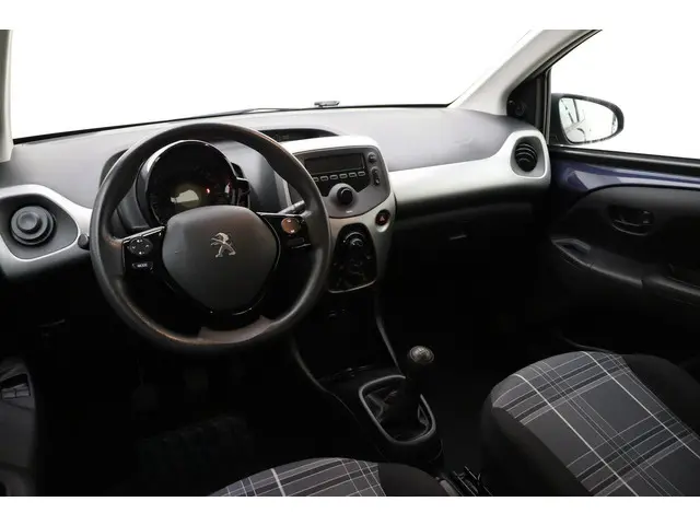 Peugeot 108 1.0 e-VTi Active 2016 Benzine 10