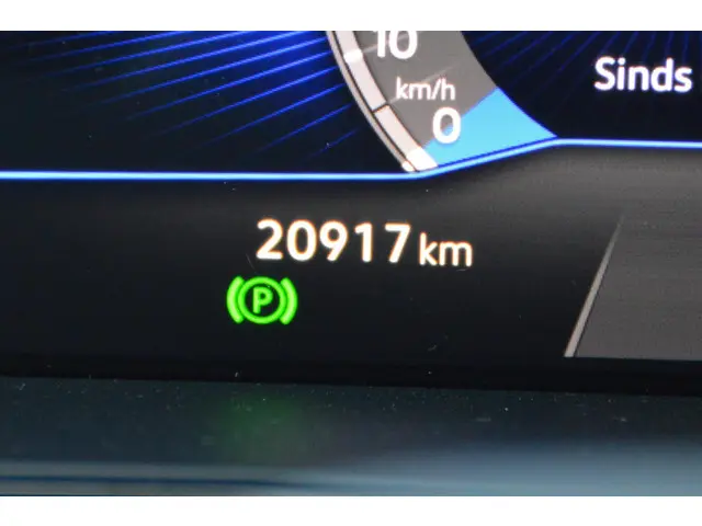 Volkswagen T-Roc 3