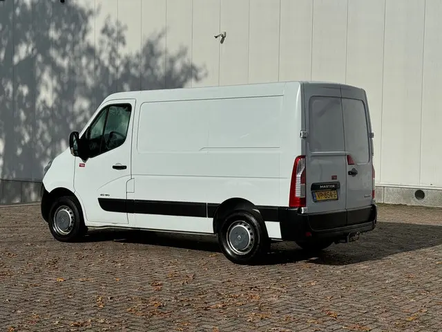 Renault Master T35 2.3 dCi L1H1 AUTOMAAT 2015 Diesel 6