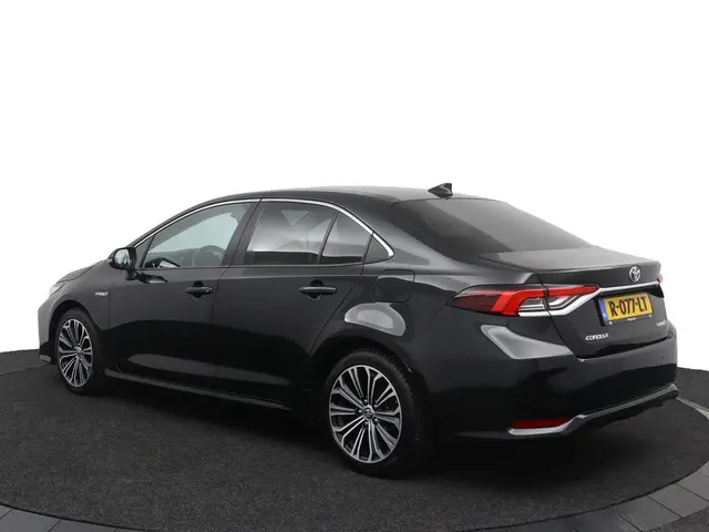 Toyota Corolla 1.8 Hybrid Dynamic 2020 Hybride Benzine 12