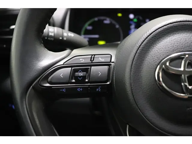 Toyota Yaris 1.5 Hybrid Active, 2021 Hybride Benzine 21