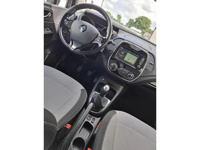 Renault Captur TCe 90 Dynamique 2014 Benzine 13