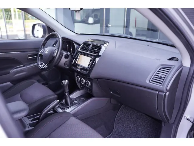 Mitsubishi ASX 1.6 Cleartec Intense 2019 Benzine 32