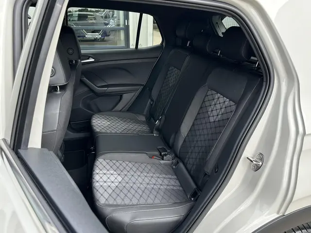 Volkswagen T-Cross 1.5 TSI R-Line Business 2024 Benzine 51