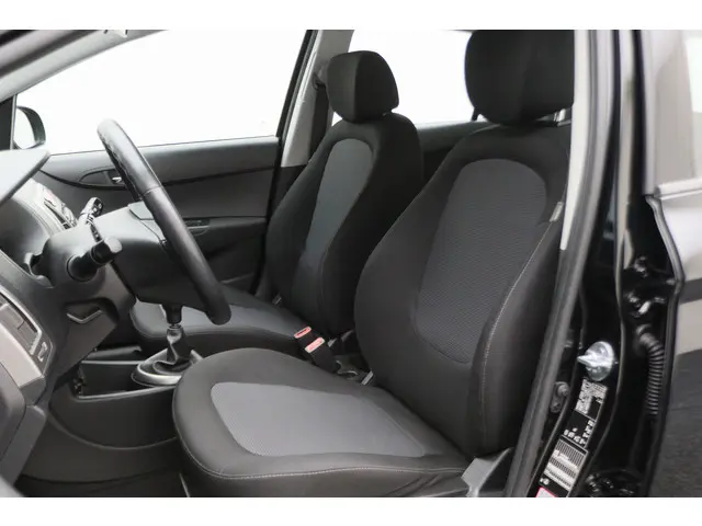 Hyundai i20 1.2i i-Drive 2013 Benzine 10