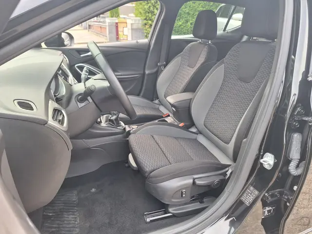 Opel Astra 1.2 Edition 130PK 2021 Benzine 12