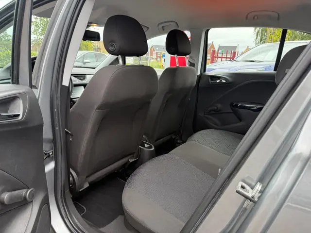 Opel Corsa 1.4 Favourite RIJKLAARPRIJS! 2018 Benzine 7