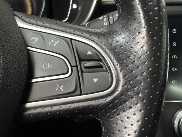 Renault Kadjar 1.3 TCe Black Edition 2021 Benzine 33