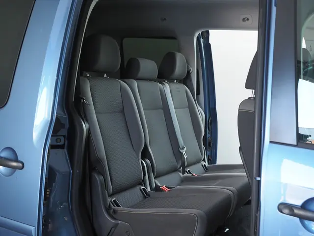 Volkswagen Caddy 1.2 TSI Trendline 2016 Benzine 8