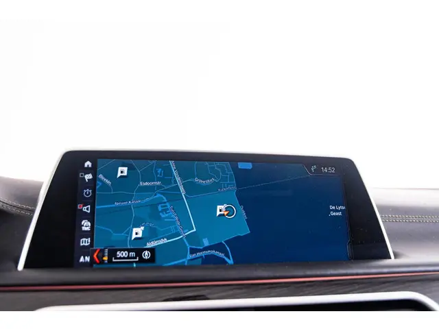 BMW 7 Serie 750i xDrive High Executive 2018 Benzine 28