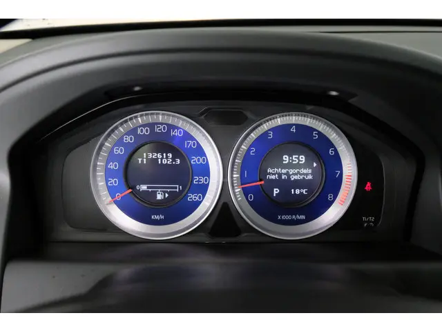 Volvo XC60 3.2 AWD R-Design 2012 Benzine 10