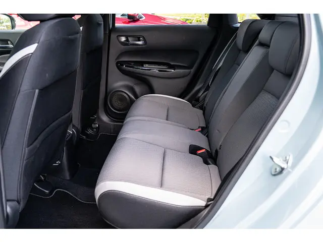 Honda Jazz 1.5i e:HEV CROSSTAR 2022 Hybride Benzine 32