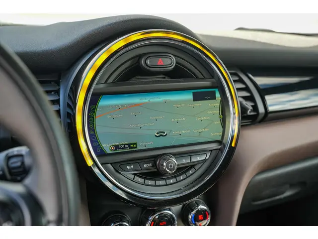 MINI Cooper Mini 1.5 D Chili 2014 Diesel 17