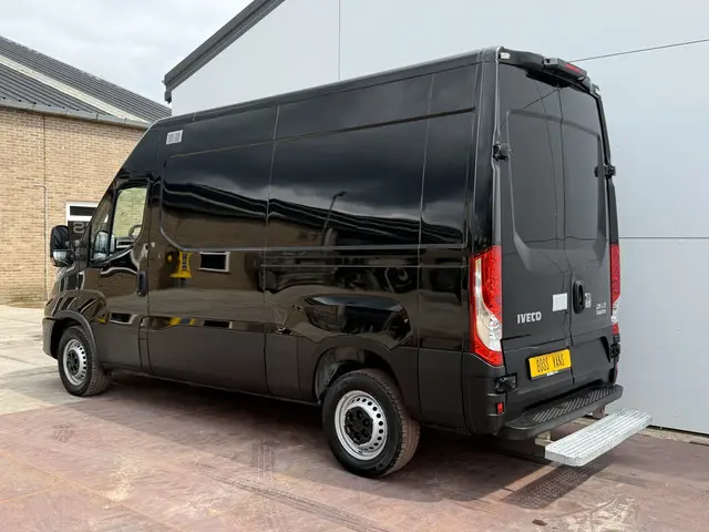 Iveco Daily 35S18 3.0 2020 Diesel 2