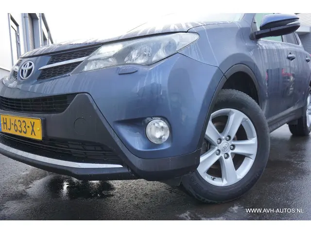 Toyota RAV4 2.2D Dynamic 4WD 2013 Diesel 13