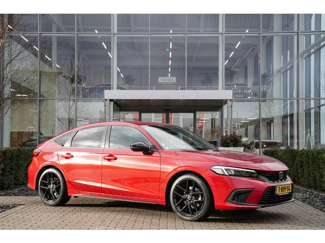 Honda Civic 2.0i e:HEV SPORT 2023 Hybride Benzine 31