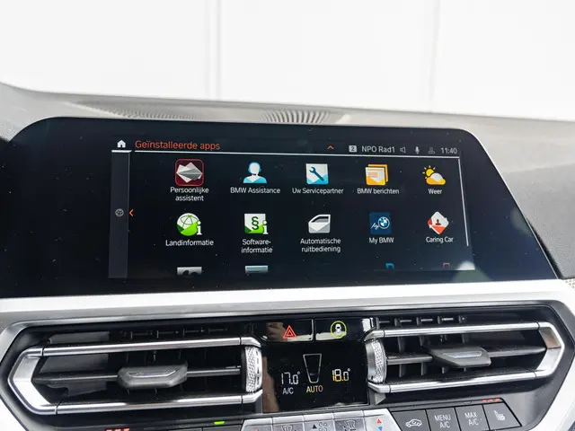 BMW 3 Serie Sedan 320i 2020 Benzine 37