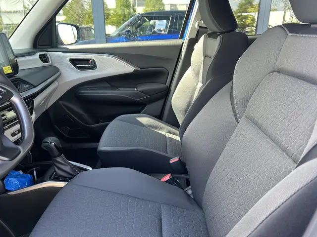 Suzuki Swift 1.2 Style Smart Hybrid 2025 Benzine 13