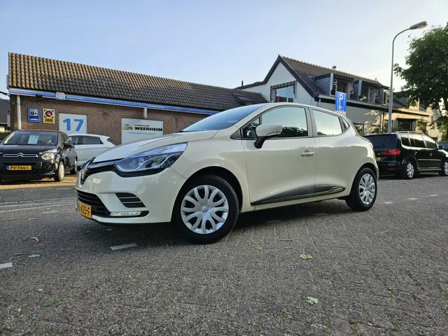 Renault Clio 0.9 TCe Zen 2017 Benzine 28