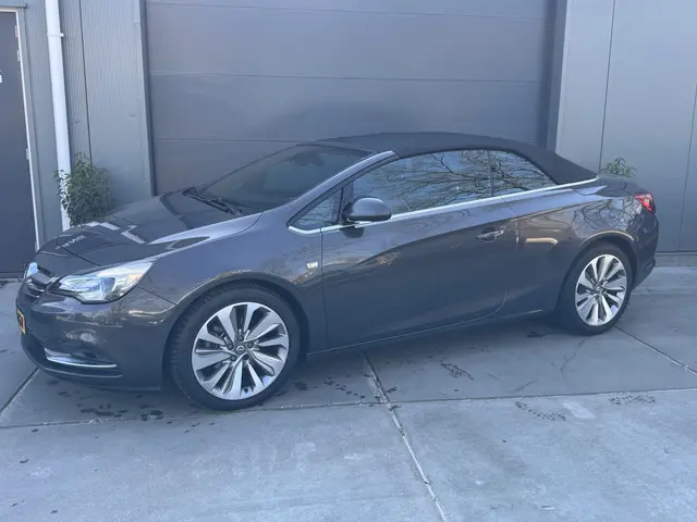 Opel Cascada 1.4 Turbo 140pk H6 ecoFLEX Cosmo 2015 Benzine 6