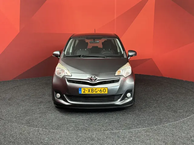 Toyota Verso-S 1.3 VVT-i Aspiration 2014 Benzine 10