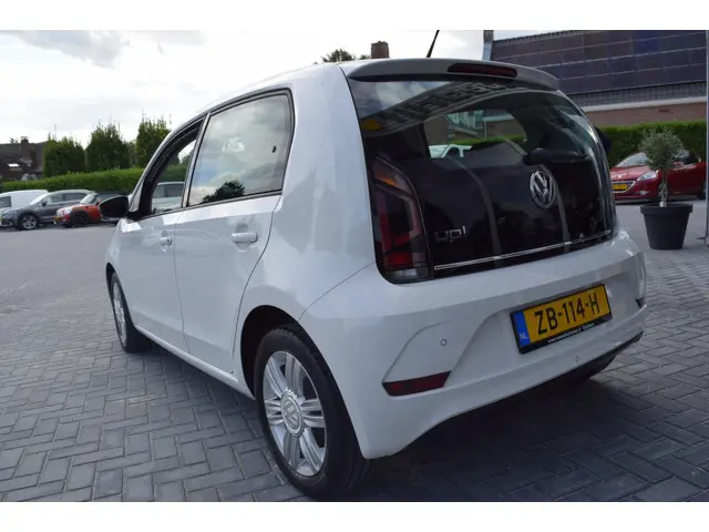 Volkswagen up! 1.0 BMT high up! 2019 Benzine 5