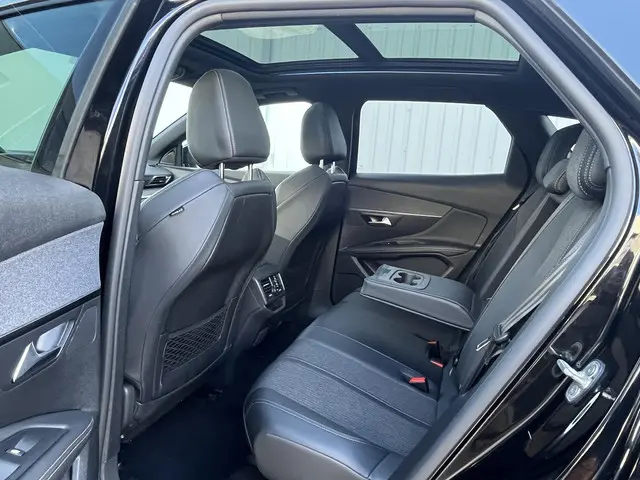 Peugeot 3008 1.6 PureTech GT Line 2020 Benzine 25