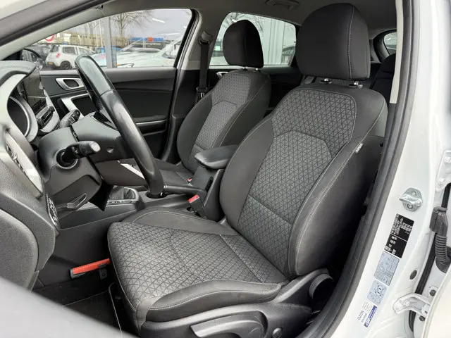 Kia Ceed 1.0 T-GDi DynamicLine 2020 Benzine 4