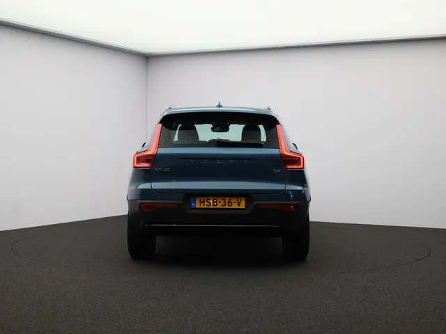 Volvo XC40 B4 Plus Dark 2025 Benzine 27