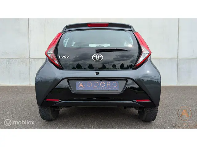 Toyota Aygo 1.0 VVT-i x-cite 2019 Benzine 6