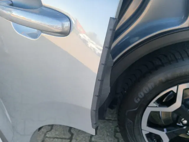 Ford Kuga 2.5 PHEV Active X 2025 Hybride Benzine 25