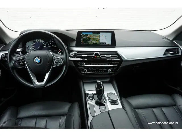 BMW 5 Serie 540i High Executive 2017 Benzine 9