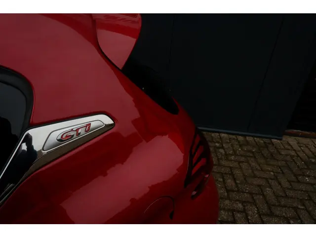 Peugeot 208 1.6 e-THP GTi 2017 Benzine 5