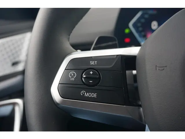 BMW iX2 eDrive20 2025 Elektrisch 12