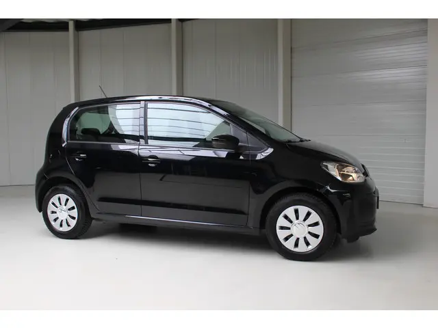 Volkswagen up! 1.0 2022 Benzine 3