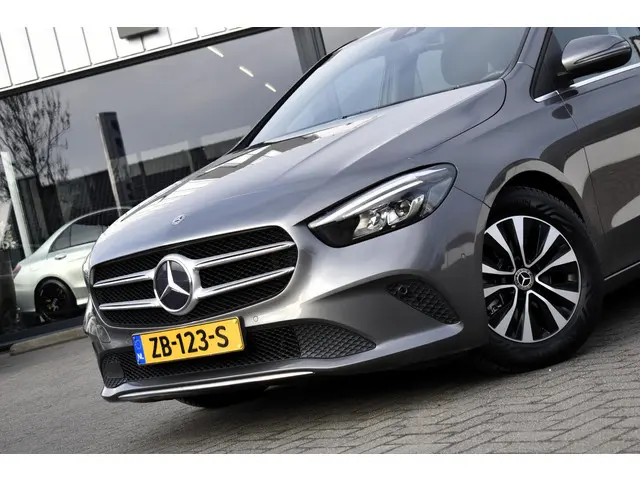 Mercedes-Benz B-Klasse 180 Trekhaak - Camera 2019 Benzine 2