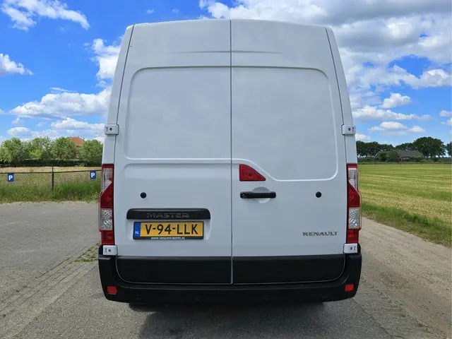 Renault Master 2.3 dCi L2 H2 2022 Diesel 5