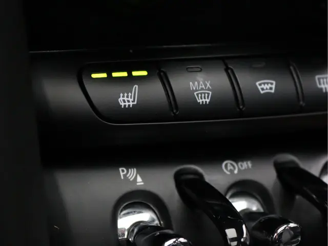 MINI Cooper Pepper 2018 Benzine 53