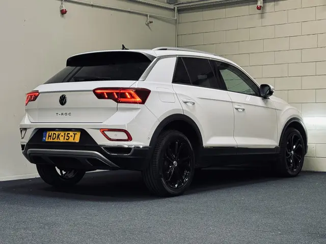 Volkswagen T-Roc 1.5 TSI DSG Style 2022 Benzine 2