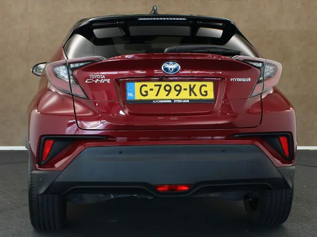 Toyota C-HR 1.8 Hybrid Executive 2019 Hybride Benzine 9